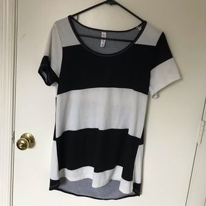 Lularoe Classic Tee